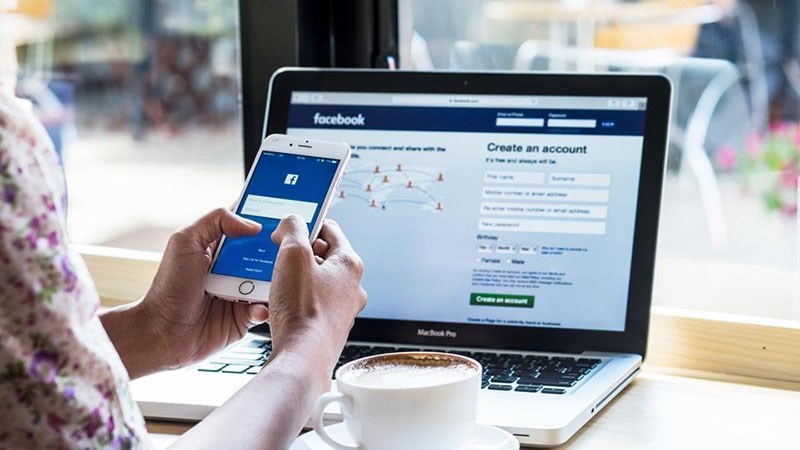 Tải facebook về máy tính